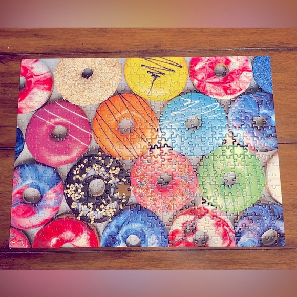 1 piece missing - 500 Piece Jigsaw Puzzle - “Donuts” for Ages 12+ - Family Fun - Picture 2 of 6